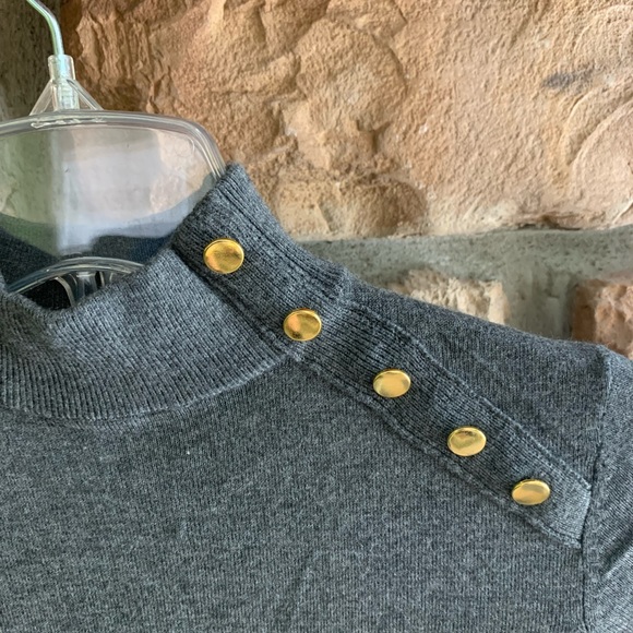 Turtleneck with Gold Buttons - Picture 3 of 5